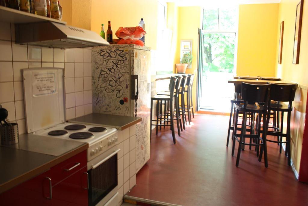 Baxpax Kreuzberg Hostel Berlin Exterior photo