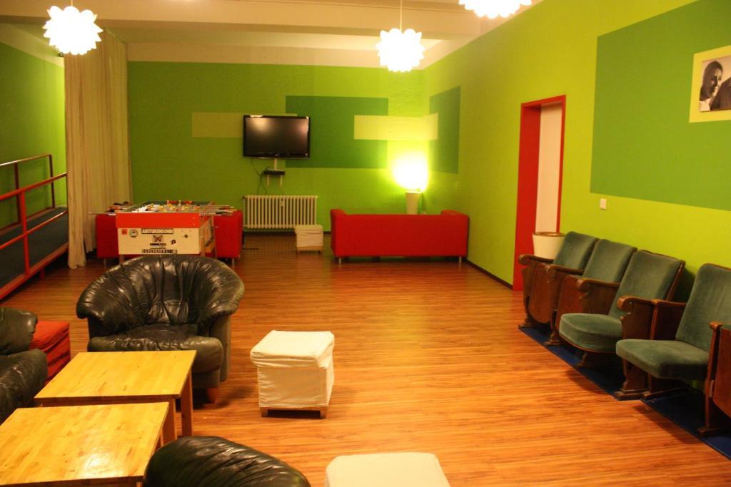 Baxpax Kreuzberg Hostel Berlin Exterior photo